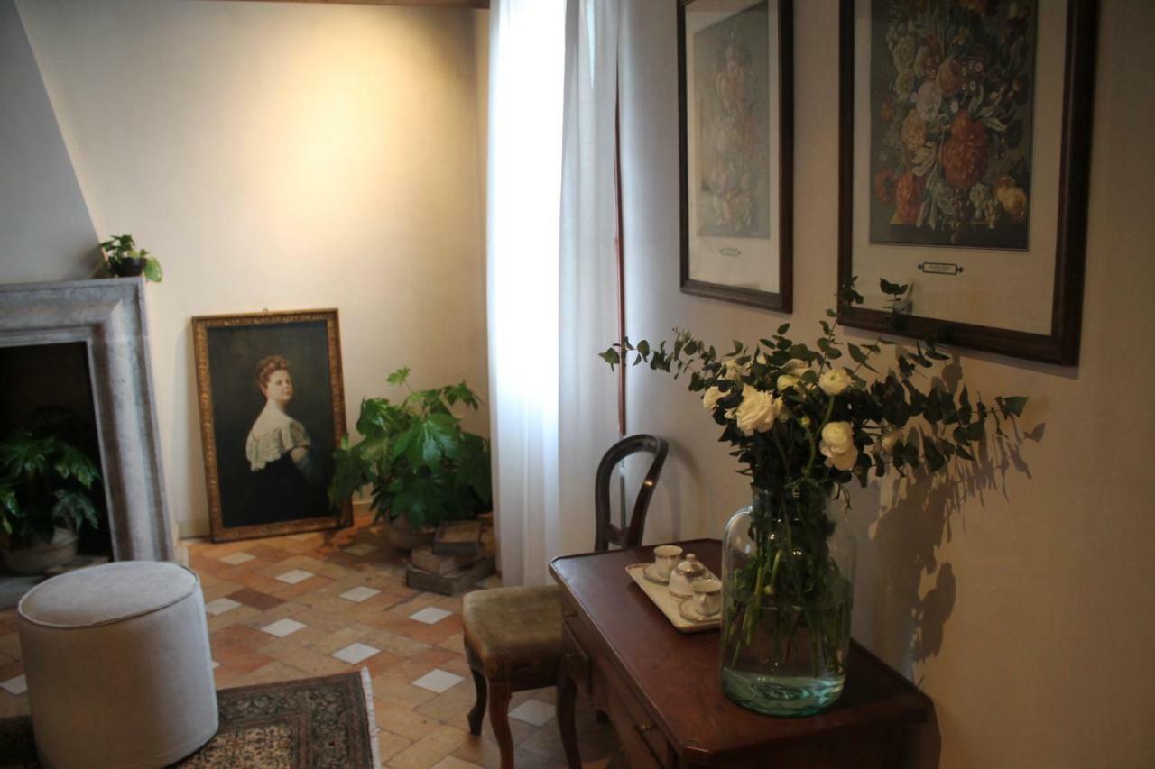 Little Garden Hotel เตรวิโซ ภายนอก รูปภาพ